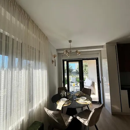 5d Apartment
